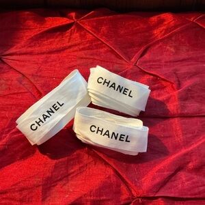 CHANEL White Ribbons (3)